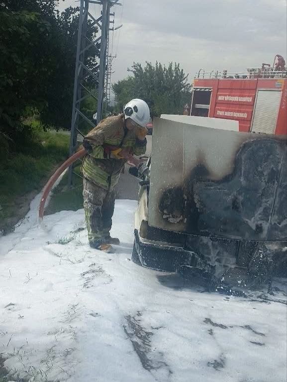 TOFAŞ alevlere teslim oldu