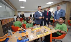 Depremzede çocuklara umut olacak M2 STEAM merkezinin açılışı gerçekleştirildi