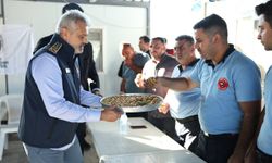 Başkan Öntürk, alevlere karşı saatlerce mücadele eden ateş savaşçılarını unutmadı