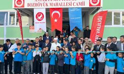 Depremin yıktığı kentte inşası tamamlanan 108’inci cami ibadete açıldı