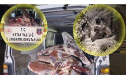 Minibüste menşei belirsiz 1 ton kırmızı et ele geçirildi