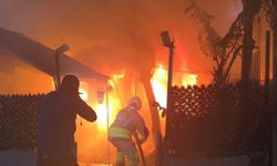 Samandağ’da konteyner yangını