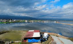 Evler ve Tarım Arazileri Sular Altında Kaldı