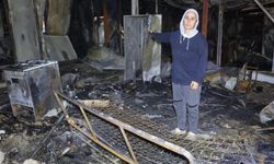 Depremde evleri yıkılan aile yangınla birlikte ikinci kez yuvasız kaldı