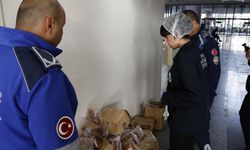 Menşei belirsiz 100 kilogramlık kabak tatlısı imha edildi