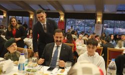Asrın felaketinde öksüz ve yetim kalan çocuklar iftar sofrasında bir araya geldi