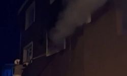 Altınözü'nde evden alevler yükseldi