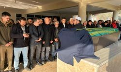 Tır şoförü son yolculuğuna, tabutunun üzerine damatlığı konularak uğurlandı