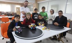 Depremzede çocuklar ‘Hataybot’ Robot Yarışması'na hazırlanıyorlar
