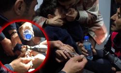 Gözyaşlarına boğulan çocuğu annesi ve itfaiye ekipleri teselli etti