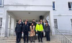 Gerçeğini aratmayan kavgayla yapılan sürpriz polisleri tebessüm ettirdi