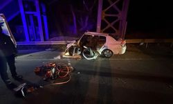 Dönüş yapmak isteyen otomobile hafif ticari aracın ok gibi saplandı