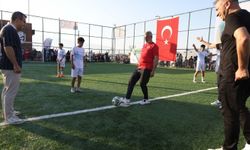 HBB’nin halı sahaları turnuvayla hizmete açıldı