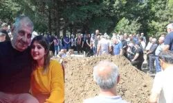 Nişanlı dehşetinde öldürülen baba ve kız yan yana defnedildi