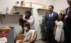 Kanser tedavisi gören Hülya'nın yeni saçları, Deniz'in fedakarlığıyla hayat buldu