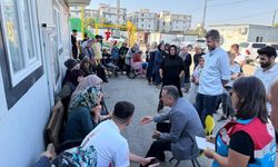 Kaymakam Akdaş, konteyner kentte yaşayan vatandaşlarla bir araya geldi