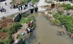 Yıllar içinde çöplük haline gelen derenin kokusu vatandaşları canından bezdirdi