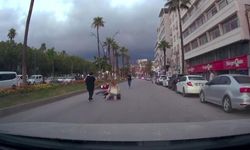 Motosiklet, scooterli çocuğa çarptı