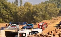 Sepetli motosiklet uçurumdan uçtu: 3 yaralı