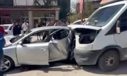 Binmek için kapısını açtığı otomobil, çarpmayla yerinden fırladı