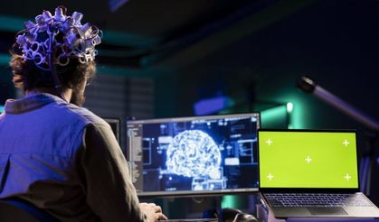 Bu gidiş nereye? Beyin hackleme, insanları manipüle etme ve silaha dönüşme kapasitesi tartışılıyor