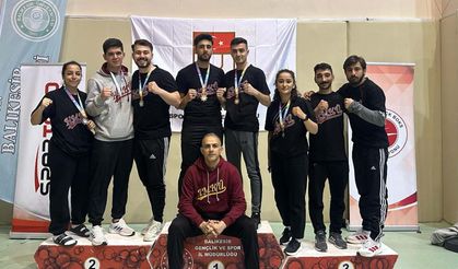 HMKÜ Kickboks  Takımı Türkiye Şampiyonasından Madalyalarla Döndü