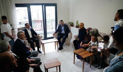 Bakan Kurum'a 9 evladının ismini tek solukta sayan depremzede baba gülümsetti