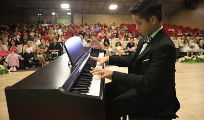 Afetzede öğrenciler, sanatın iyileştirici gücüyle deprem psikolojisini atlattı