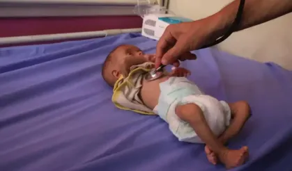 Gazze'de bir bebek daha açlıktan şehit oldu