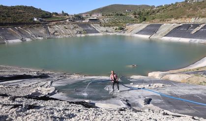 Kuraklığın vurduğu göleti, ürettiği çözümle suya kavuşturdu