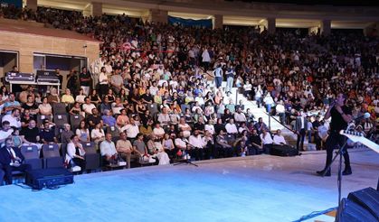 Kıraç, Hataylı müzikseverlere müzik ziyafeti yaşattı