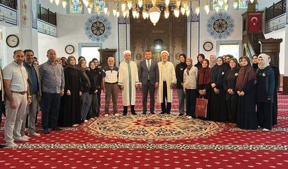 Ömrünü mesleğine adayan 49 yıllık imama duygusal veda