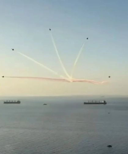 Türk Yıldızları İskenderun Semalarını Büyüledi!