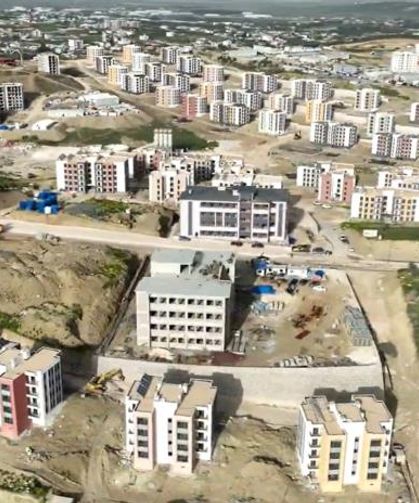 Afet Bölge’sinde okul inşaatları yükselmeye devam ediyor
