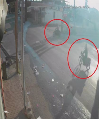 Motosikletlerin çarpıştığı kazada, yaşlı adam ağır yaralandı