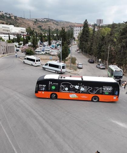 Hatay Büyükşehir Belediyesi, 12 metre uzunluğundaki elektrikli otobüsleri test etti