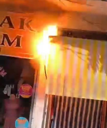 Elektrik tesisatındaki patlama paniğe neden oldu