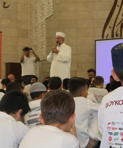Hatay’da 1500 kuran kursu öğrencisi camide buluştu
