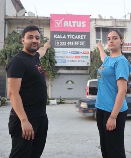 Depremzede çiftin evlilik hayali beyaz eşya bayinin kepenk kapatarak sırra kadem basmasıyla ertelendi