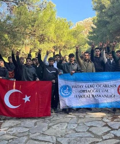 Ülkü Ocakları Hatay İl Ortaöğretim Teşkilatı’ndan Doğa Yürüyüşü Etkinliği