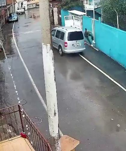 Husumetlisini ezerek öldürmeye çalıştı