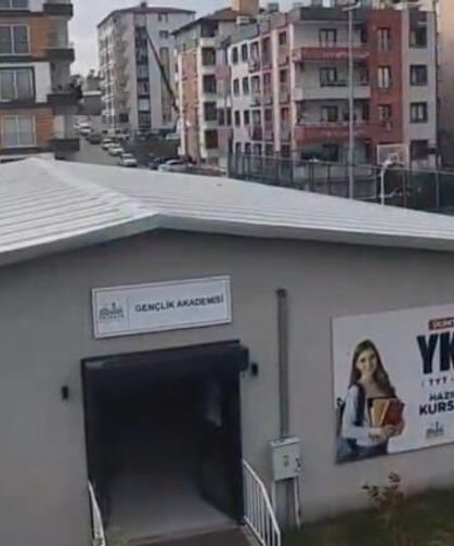 Antakya'da gençlik akademisi öğrencileri geleceğe hazırlıyor