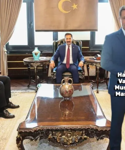 Ülkü Ocakları Özel Seri Yusuf Akçura Kitabı Vali Masatlı'ya Takdim Edildi