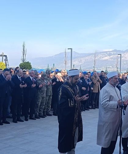 Hataylı şehit son yolculuğuna uğurlandı