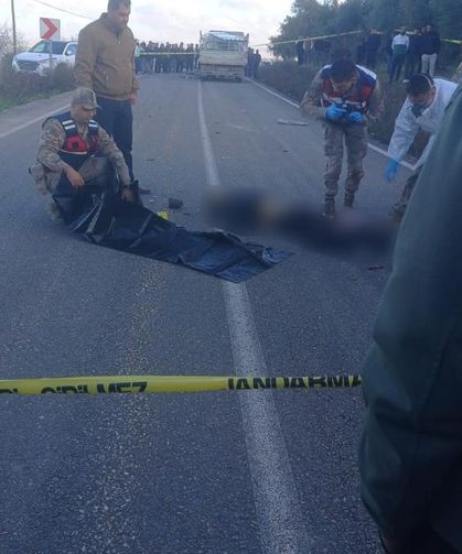 Kamyonetle çarpışan motosikletin 25 yaşındaki sürücüsü hayatını kaybetti