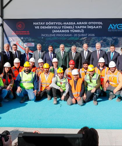 Bakan Uraloğlu: Amanos Dağları'nın altından yaklaşık 20 kilometre uzunluğunda üç adet tüp tünel inşa ediyoruz