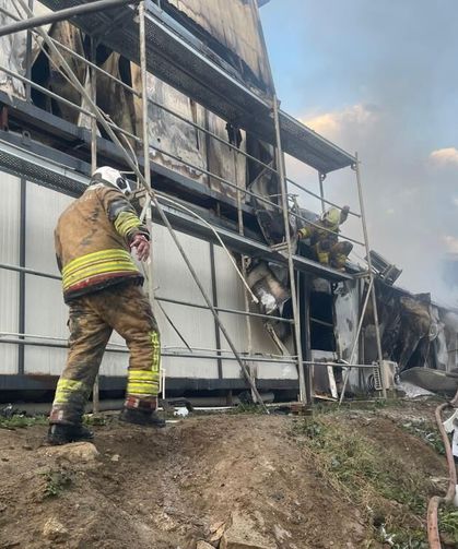 Konteyner yatakhane alevlere teslim oldu