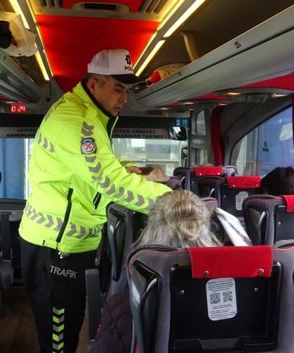 Ramazan Bayramı öncesi otobüs terminalinde trafik denetimi