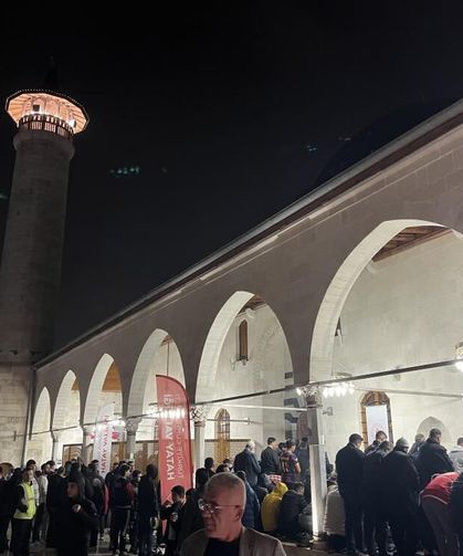 Habibi Neccar Camii, Kadir Gecesi’nde vatandaşların akınına uğradı