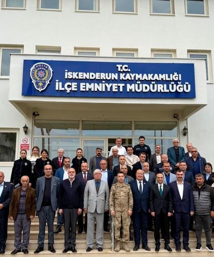 Muhtarlar, huzurlu yaşam için jandarma ve emniyete teşekkür etti